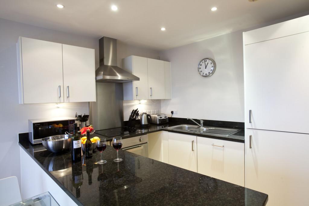 Watford Centre - Luxury Penthouse Appartement Buitenkant foto